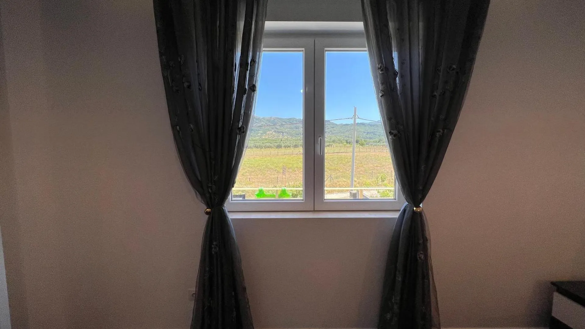 Adriatik Guesthouse Permet 0*,