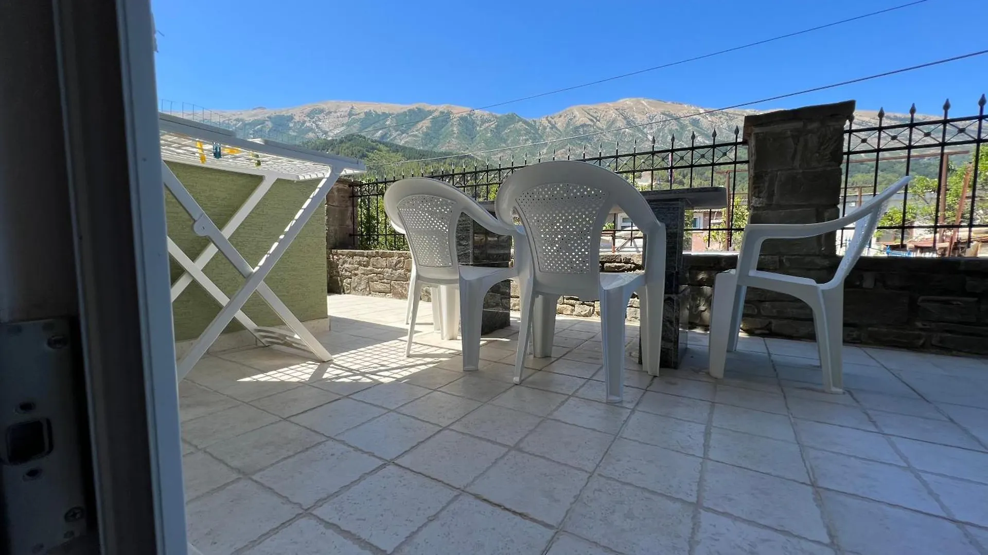 Adriatik Guesthouse Përmet