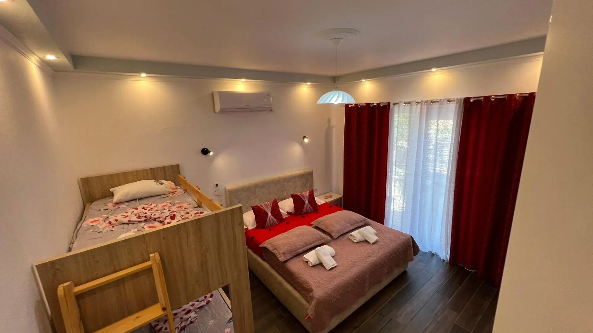 Gasthof Adriatik Guesthouse Përmet
