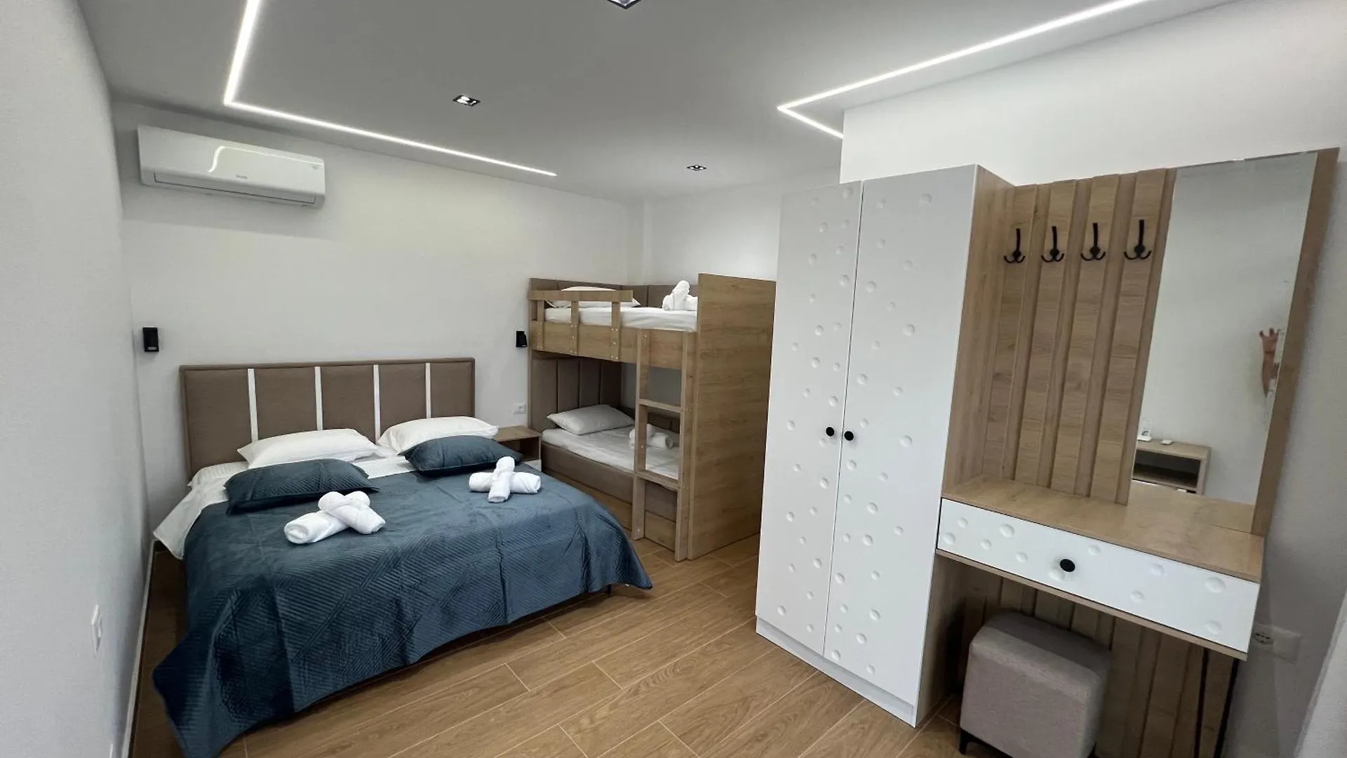 Adriatik Guesthouse Përmet Vendégház