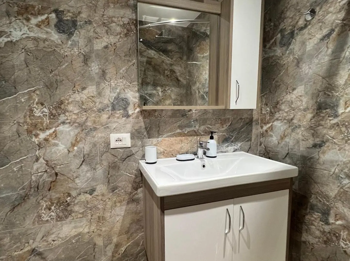 Adriatik Guesthouse Përmet Vendégház